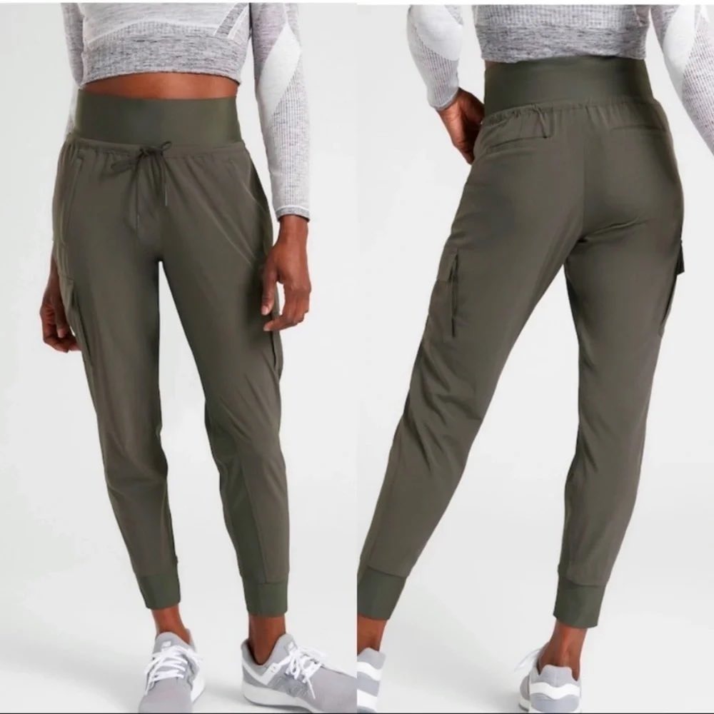 Athleta Sutton Cargo Joggers Womens 10 Olive Green Utility Hiking Athleisure